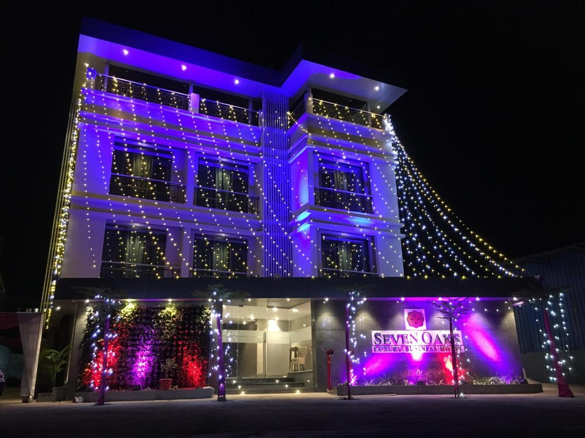 Hotel Seven Oaks Navi Mumbai Exterior photo